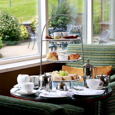 Macdonald Hill Valley Hotel, Spa & Golf Resort Whitchurch  Eksteriør billede