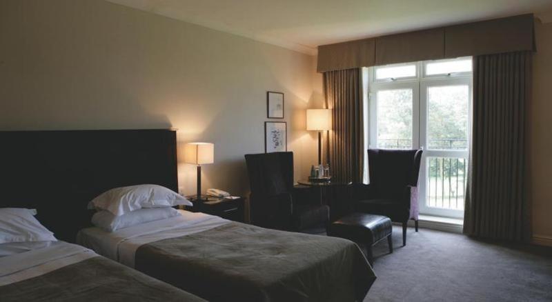 Macdonald Hill Valley Hotel, Spa & Golf Resort Whitchurch  Værelse billede