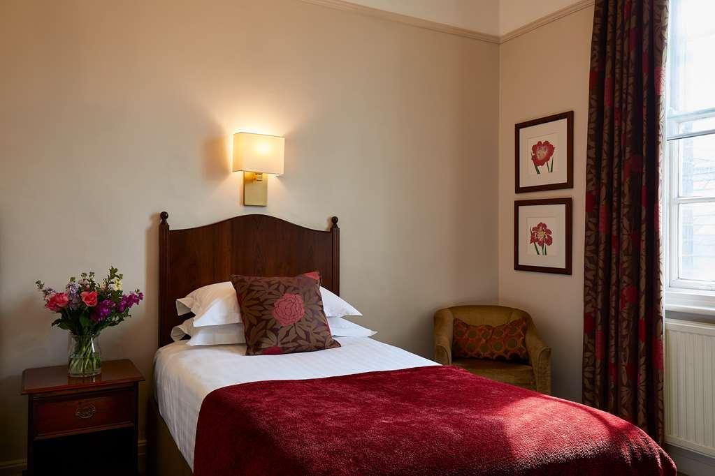 Macdonald Hill Valley Hotel, Spa & Golf Resort Whitchurch  Værelse billede