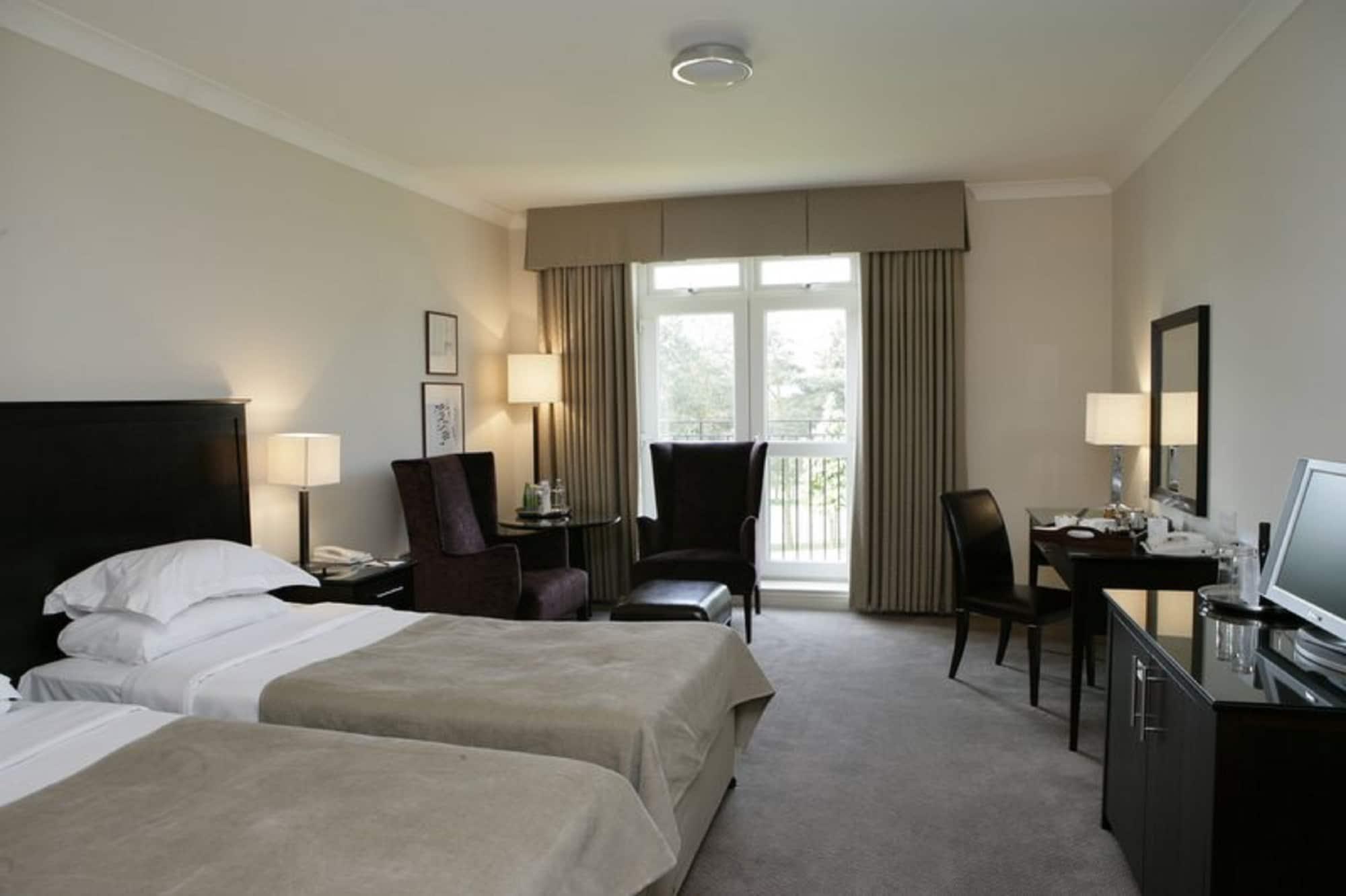 Macdonald Hill Valley Hotel, Spa & Golf Resort Whitchurch  Eksteriør billede